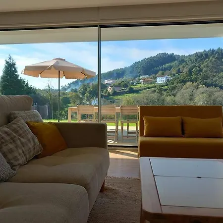Casa Moderna Julio Y Agosto