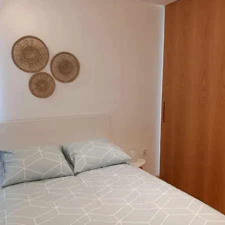 Casa Moderna Julio Y Agosto 4* Ferrol